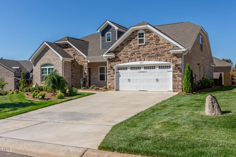257 Macallan Dr, Burlington, NC 27215
