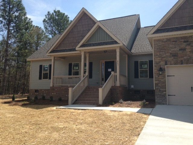 257 Oxford Woods Dr, Angier, NC 27501