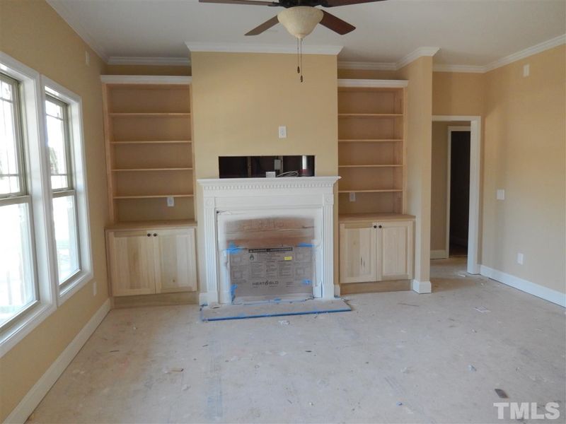 257 Oxford Woods Dr, Angier, NC 27501