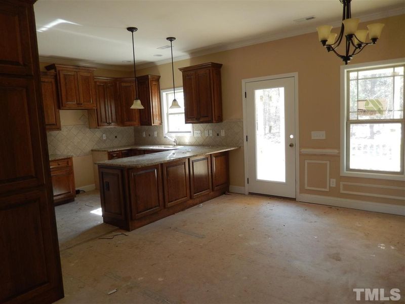 257 Oxford Woods Dr, Angier, NC 27501