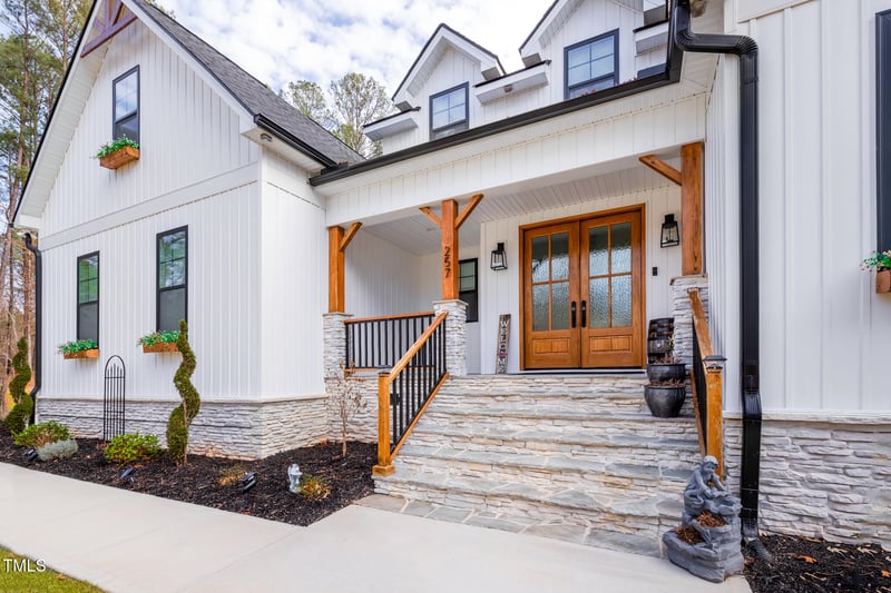 257 Rawhide Dr, Louisburg, NC 27549