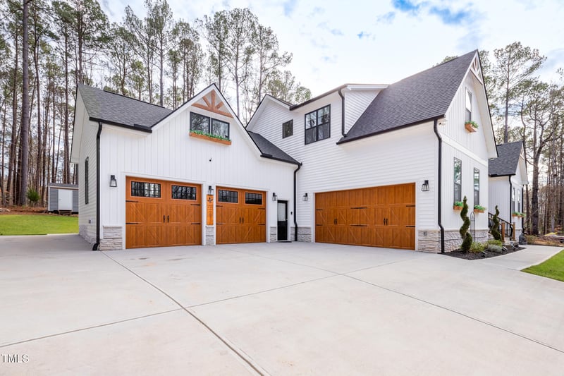 257 Rawhide Dr, Louisburg, NC 27549