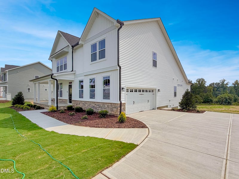257 Sweetfern Ln, Zebulon, NC 27597