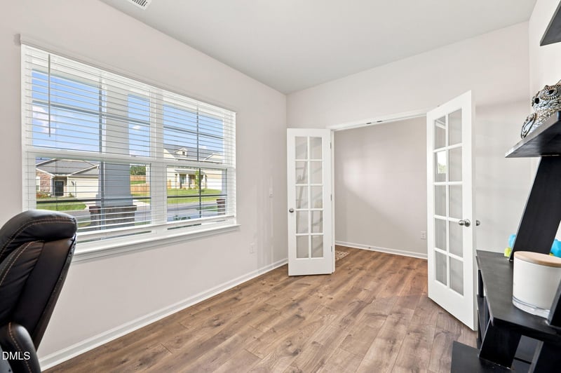 2570 Summersby Dr, Mebane, NC 27302