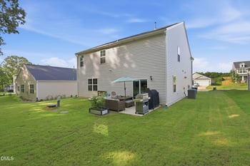 2570 Summersby Dr, Mebane, NC 27302