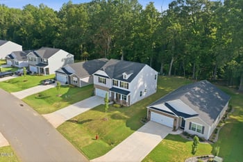 2570 Summersby Dr, Mebane, NC 27302