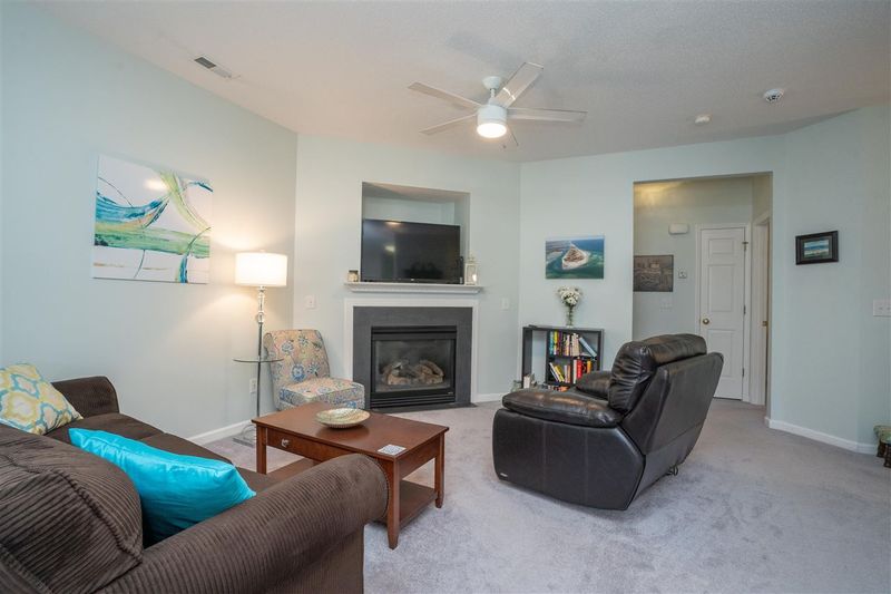 2573 Bent Green St, Raleigh, NC 27614