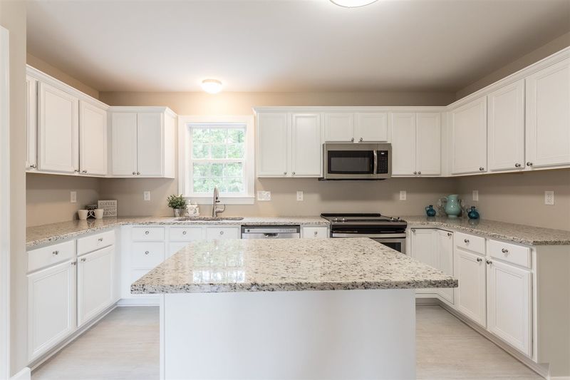 2573 Primrose Ln, Creedmoor, NC 27522