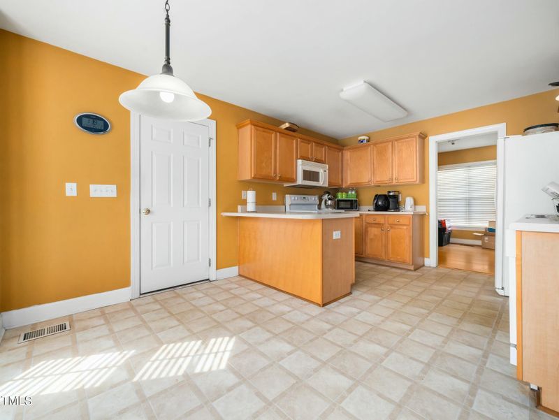 2574 Primrose Ln, Creedmoor, NC 27522