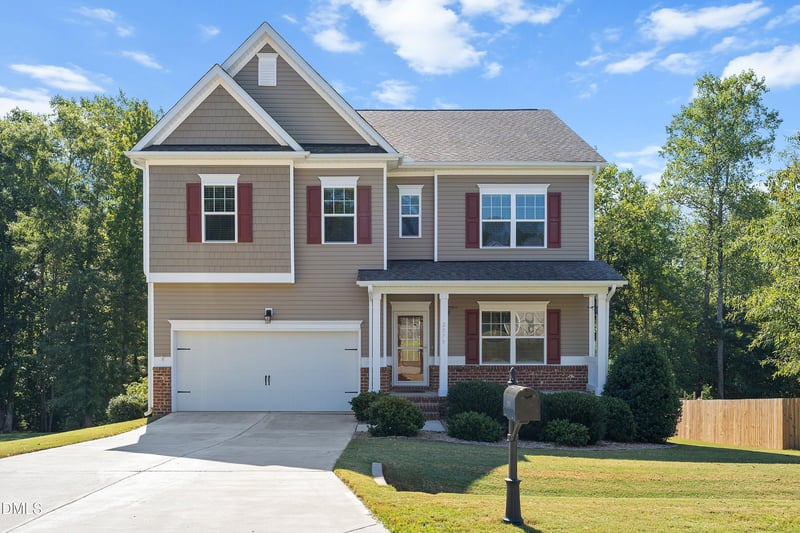 2579 Valley Dr, Clayton, NC 27520