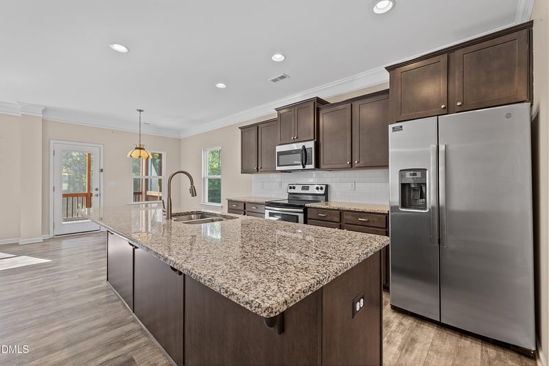 2579 Valley Dr, Clayton, NC 27520