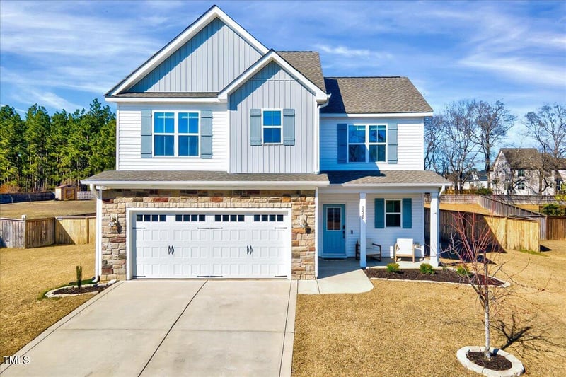 258 Avery Pond Dr, Fuquay Varina, NC 27526