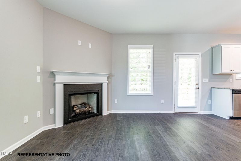 258 Springtooth Dr, Zebulon, NC 27597