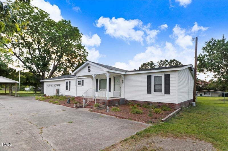 2582 Bakers Chapel Rd, Smithfield, NC 27577