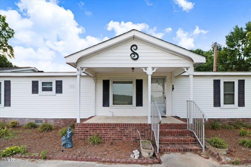 2582 Bakers Chapel Rd, Smithfield, NC 27577