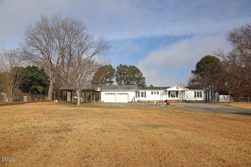 2582 Bakers Chapel Rd, Smithfield, NC 27577