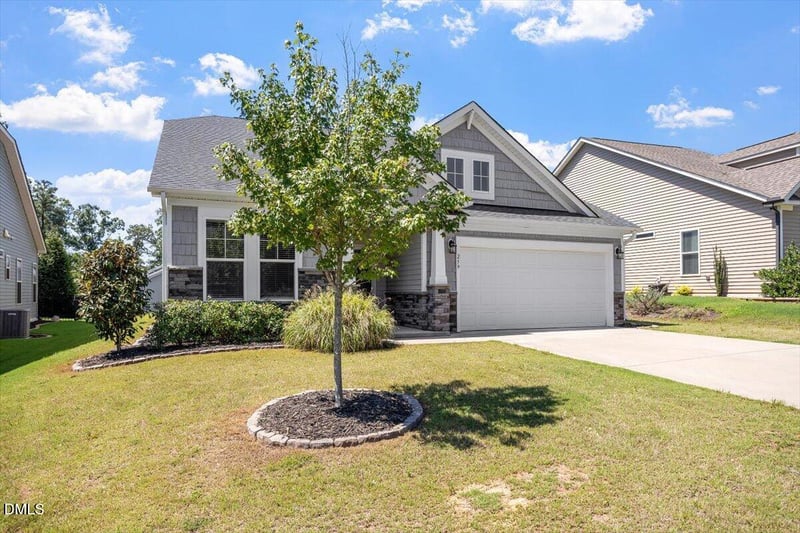 259 Carbone Ln, Clayton, NC 27527