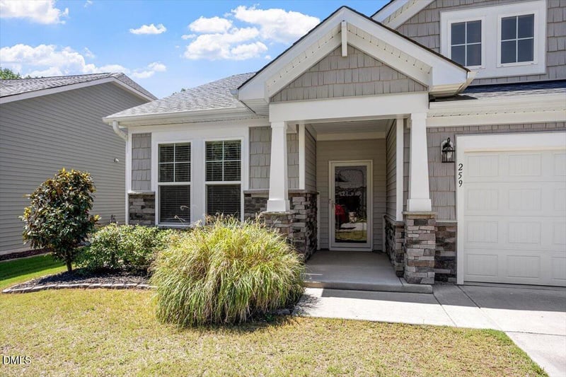 259 Carbone Ln, Clayton, NC 27527