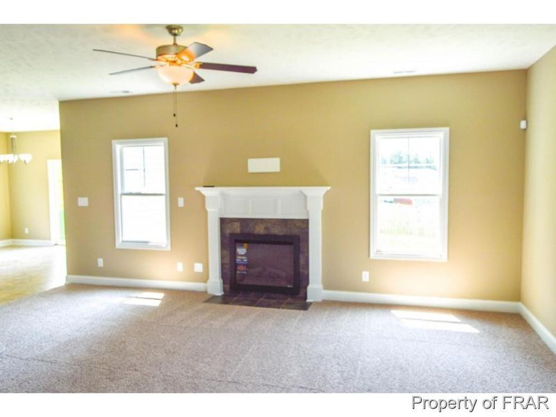 259 Eclipse Dr, Fayetteville, NC 28311