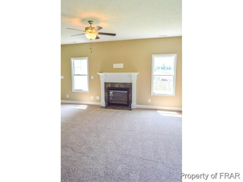 259 Eclipse Dr, Fayetteville, NC 28311