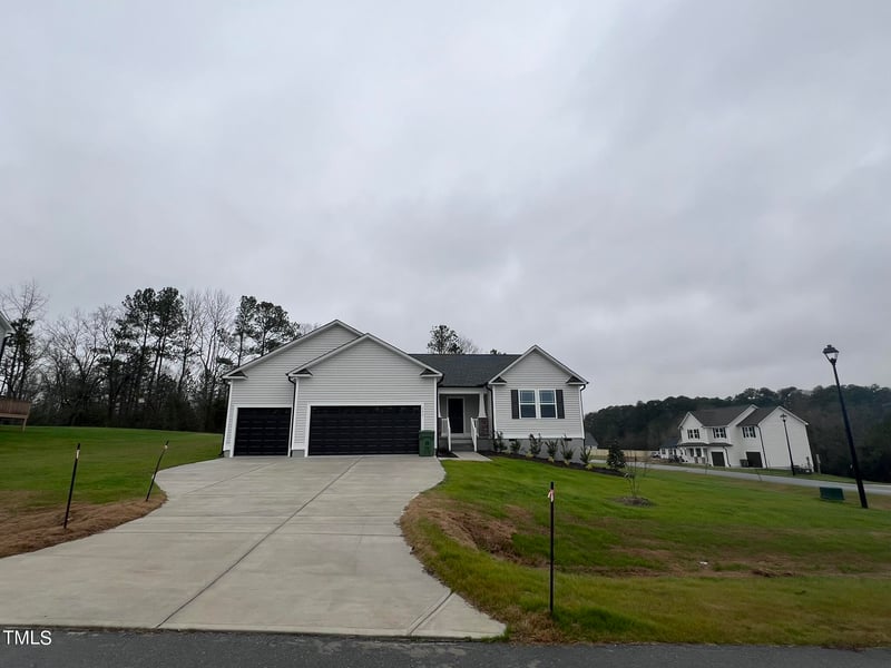 259 Everwood Dr, Four Oaks, NC 27524