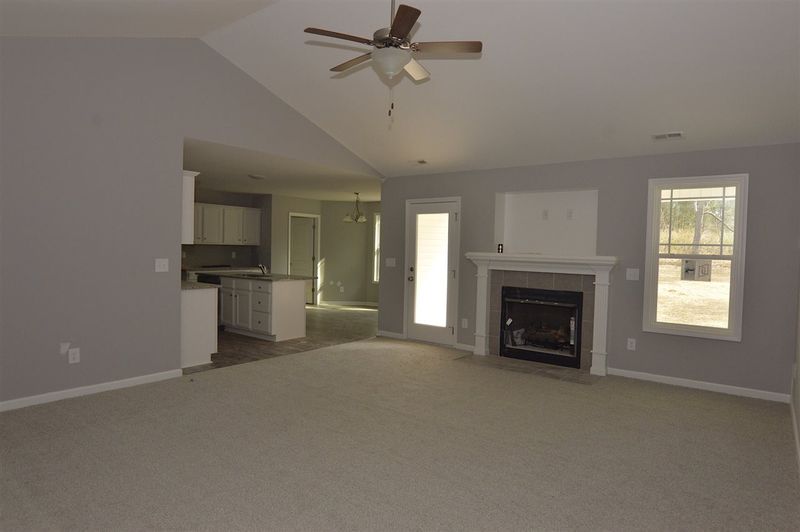 259 Highcroft Cir, Benson, NC 27504