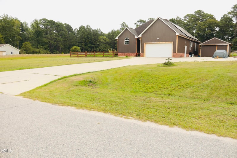 259 Sandollar Ct, Sanford, NC 27332
