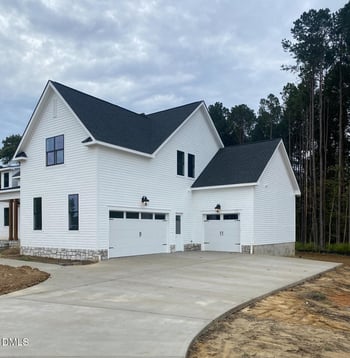 2590 Lassiter Rd, Four Oaks, NC 27524