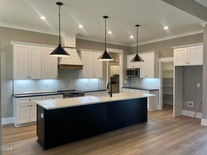 2590 Lassiter Rd, Four Oaks, NC 27524