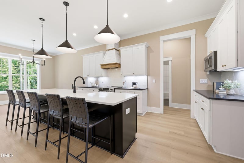 2590 Lassiter Rd, Four Oaks, NC 27524