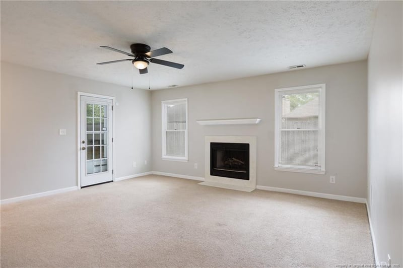 2591 Gotts Ln, Fayetteville, NC 28306