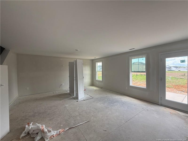 26 Baxley Dr, Dunn, NC 28334