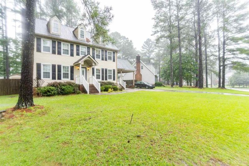 26 Brookwood Dr, Smithfield, NC 27577