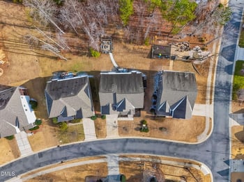 26 Chatsworth Ln, Clayton, NC 27527