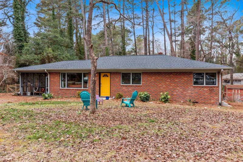 26 S Circle Dr, Chapel Hill, NC 27716
