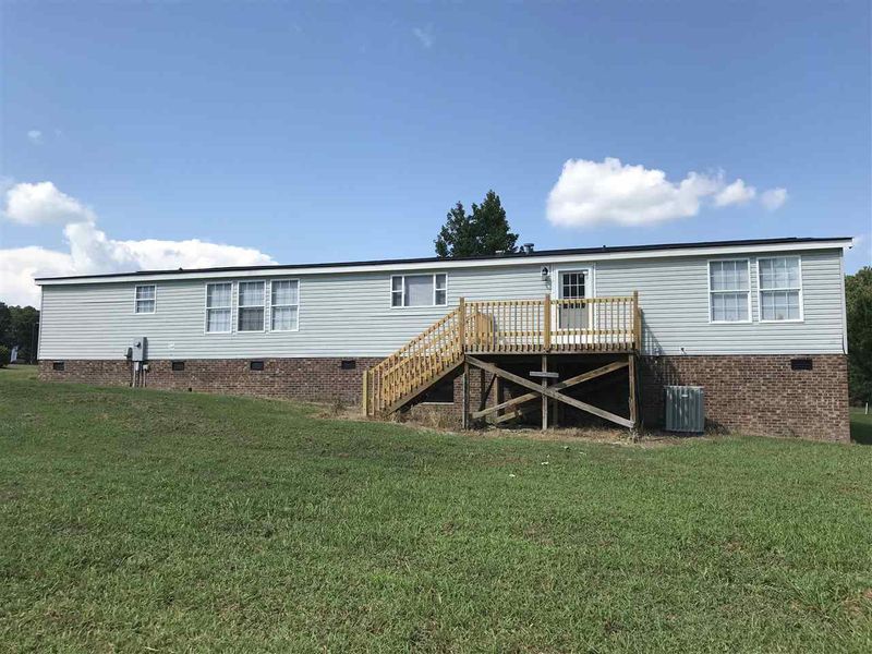 26 Clyde Pearce Rd, Zebulon, NC 27597