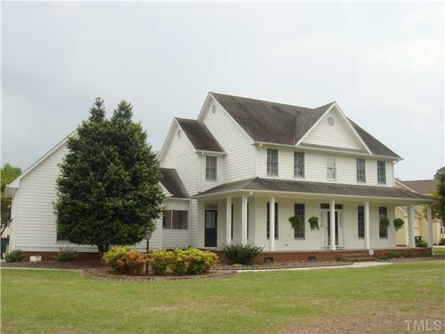 26 Farmridge Ct, Angier, NC 27501