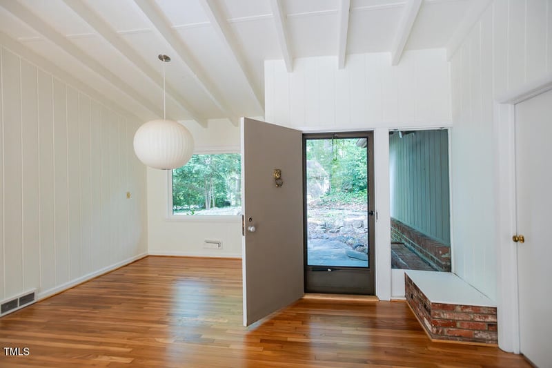 26 Mt Bolus Rd, Chapel Hill, NC 27514