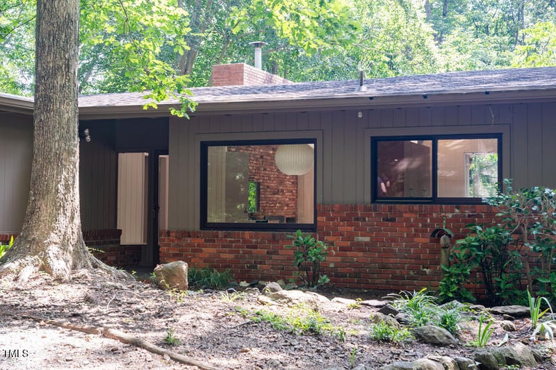 26 Mt Bolus Rd, Chapel Hill, NC 27514