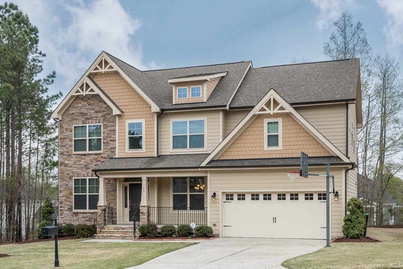 26 Peninsula Ct, Clayton, NC 27520