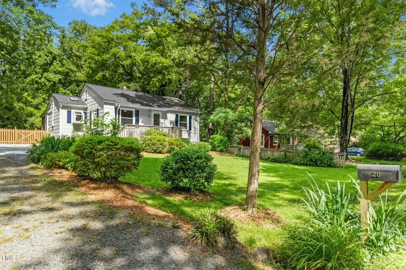 26 Rogerson Dr, Chapel Hill, NC 27517