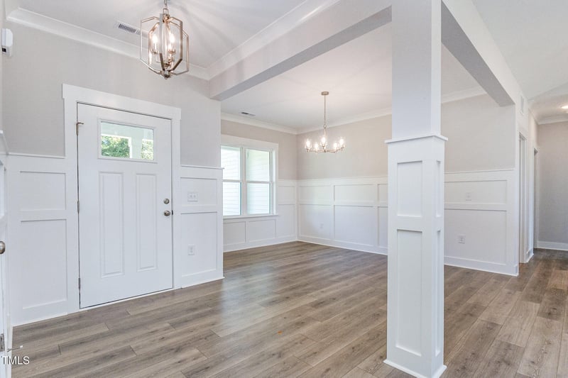 26 Royal Ave, Selma, NC 27576