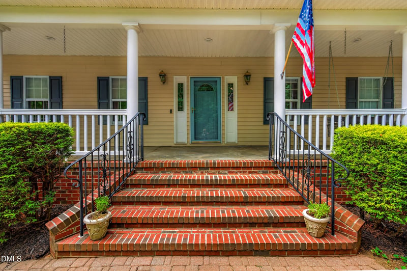 26 Shadymont Dr, Pittsboro, NC 27312