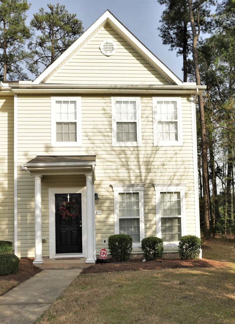 26 Sharpstone Ln, Durham, NC 27703