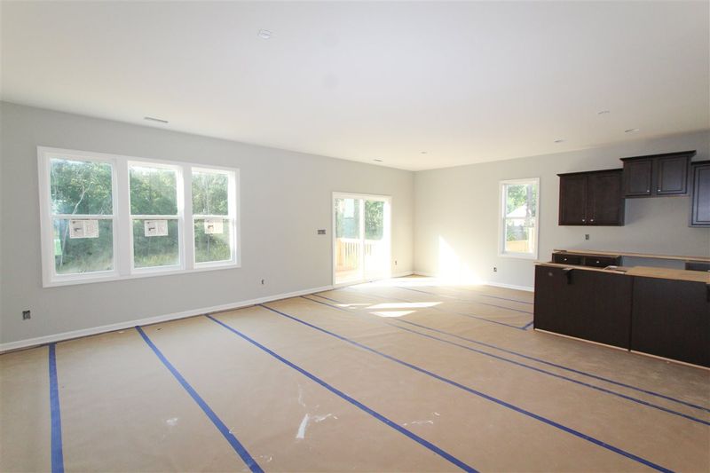 26 Snowy Orchid Ln, Smithfield, NC 27577