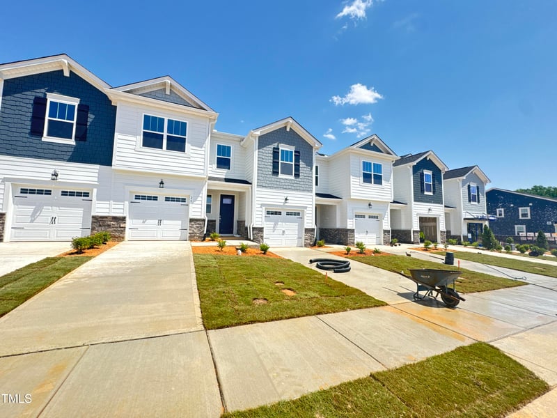26 Twin Birch Dr, Angier, NC 27501