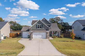 26 Valleydale Dr, Benson, NC 27504