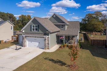 26 Valleydale Dr, Benson, NC 27504