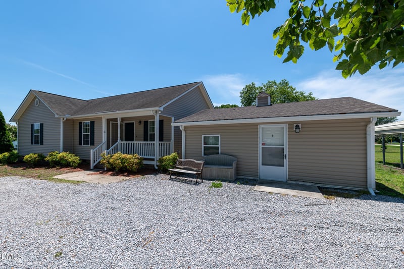 26 Weatherspoon Ln, Smithfield, NC 27577