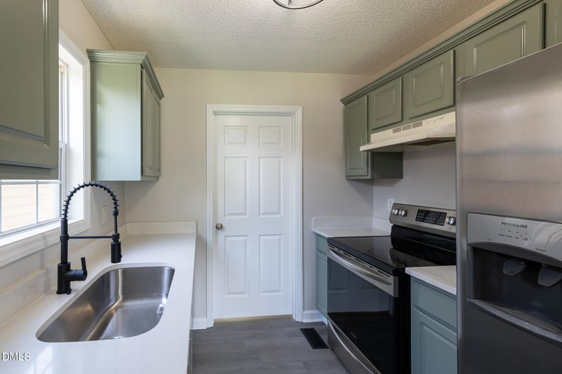 26 Weatherspoon Ln, Smithfield, NC 27577